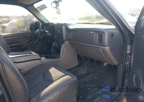 2004 Chevrolet Silverado 1500 Work Truck z USA, uszkodzony, nr VIN 1GCEC19X54Z304784